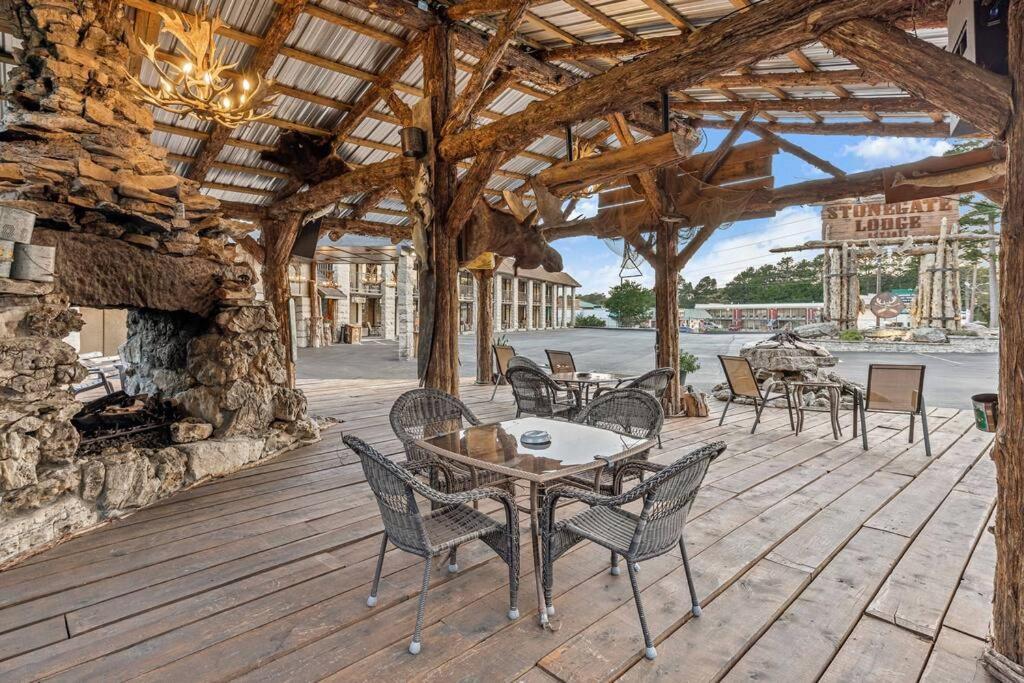 Stonegate Lodge Bed, Wifi, 50In Roku Tv, Salt Water Pool Room #109 Юрека Спрингс Екстериор снимка
